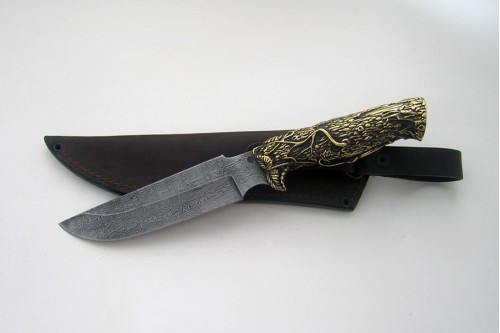 Нож "Гарсон" с латунной рукоятью из дамасской стали п007